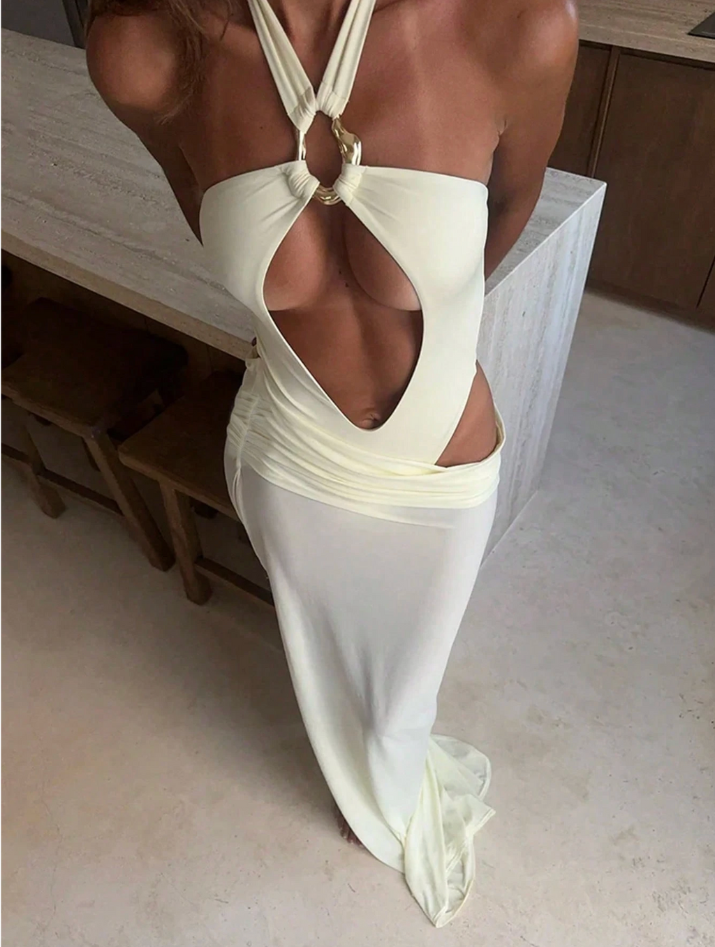 Set „Sands of Serenity” – Costum de Baie Cut-Out & Fustă Maxi